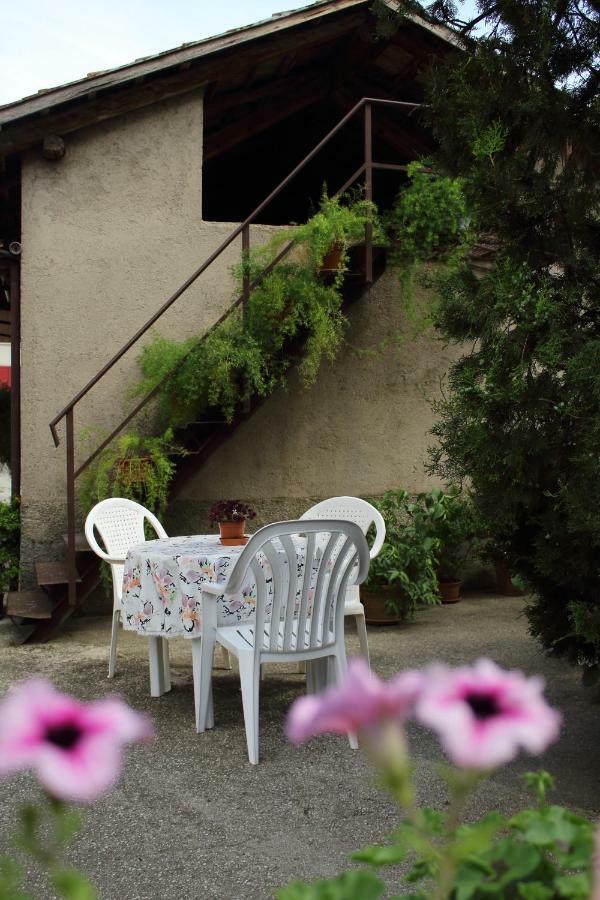 Ferienwohnung La Casa Dei Nonni Tassul Exterior foto