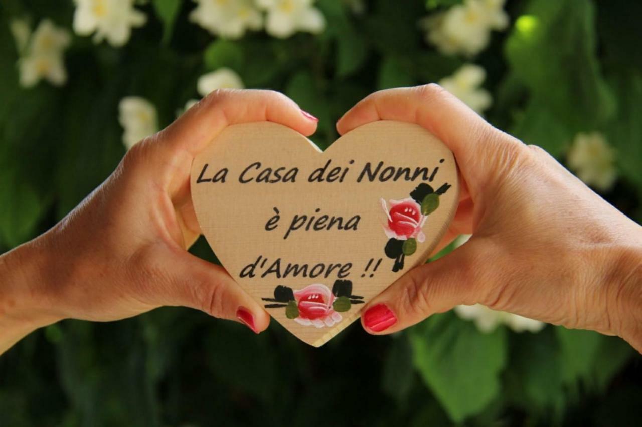 Ferienwohnung La Casa Dei Nonni Tassul Exterior foto